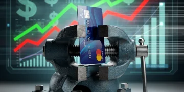 Credit card under pressure from rising inflation and interest rates